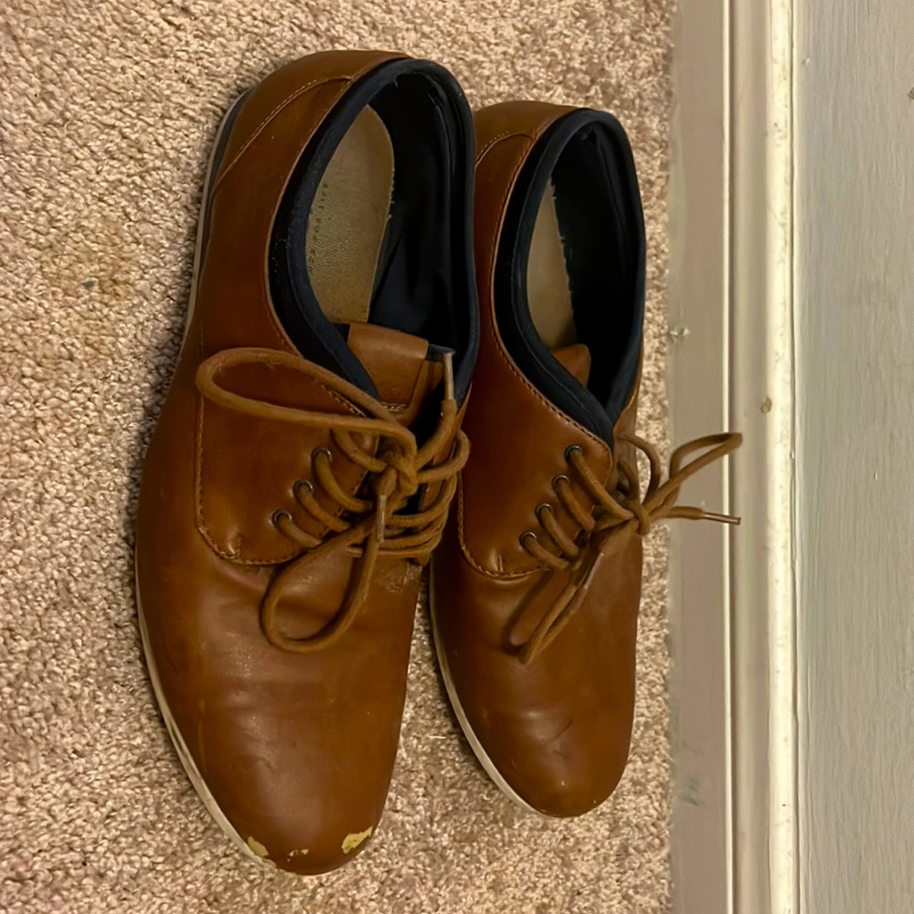 These shoes no longer fit they are 9.5 Sonoma bought of Amazon condition used